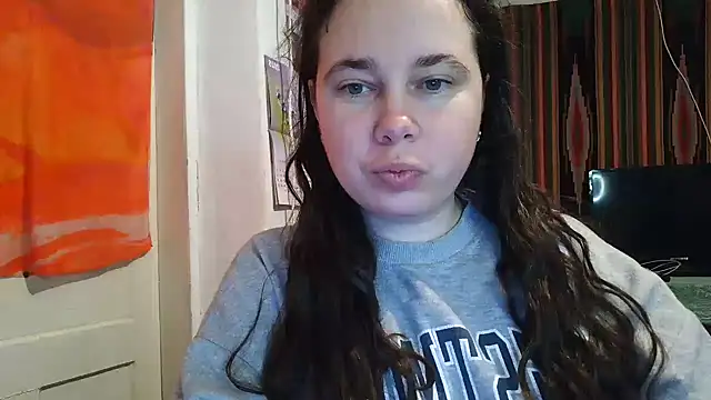 Cora Maro online show from 10-25-25, 10:32