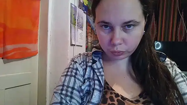 Cora Maro online show from 10-24-25, 01:48