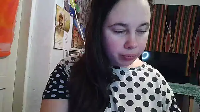 Cora Maro online show from 12-20-25, 12:35