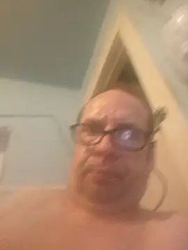 fastesttongue1680 online show from 05-15-26, 04:21