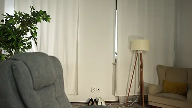 PrincessMononokee online show from 04-10-26, 07:15