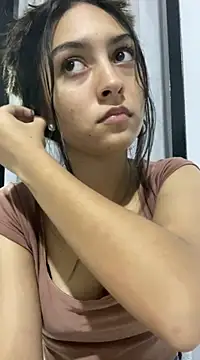 Snapshot of Emelie_Ch1 chatting on 03-06-25, 02:19 Emelie Ch1 online show from 03-06-25, 02:19