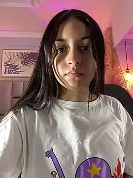 Snapshot of Emelie_Ch1 chatting on 03-01-25, 10:53 Emelie Ch1 online show from 03-01-25, 10:53