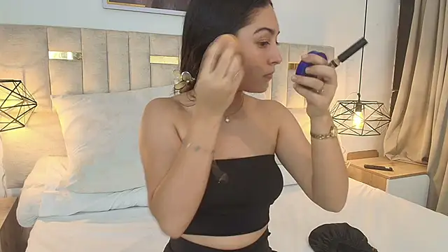 Emelie Ch1 online show from 04-16-26, 02:56