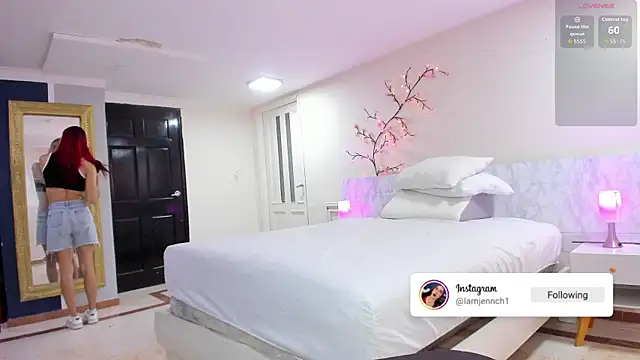 charolbruce 1 online show from 04-03-26, 12:00