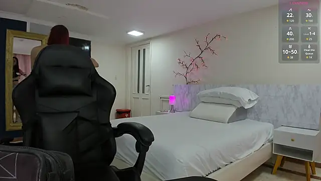 charolbruce 1 online show from 04-06-26, 11:55