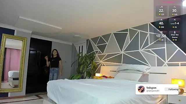 charolbruce 1 online show from 10-03-25, 11:56