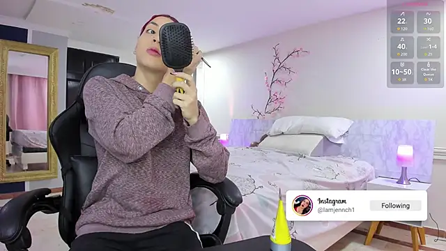 charolbruce 1 online show from 01-17-26, 11:47