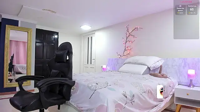 charolbruce 1 online show from 02-03-26, 12:21