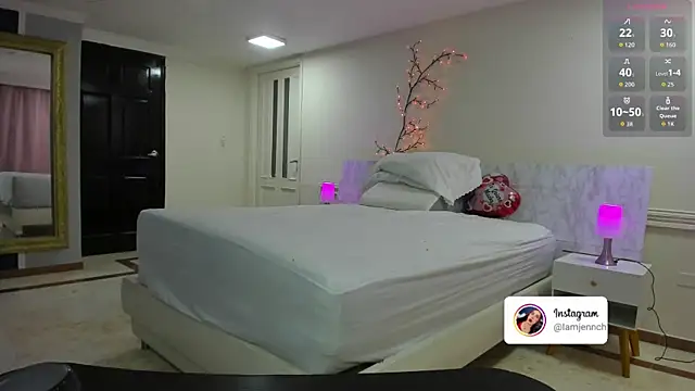 charolbruce 1 online show from 02-17-26, 11:40