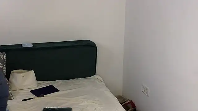 MadameDeFeu online show from 03-19-26, 06:57