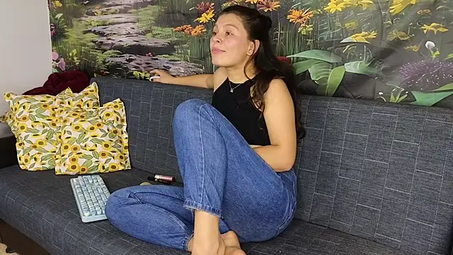 MadameDeFeu online show from 10-13-25, 12:29