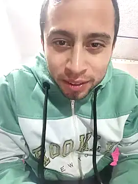 Snapshot of Mich_Stev9524 chatting on 11-16-25, 03:11 Mich Stev9524 online show from 11-16-25, 03:11