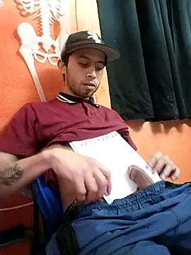 Snapshot of Mich_Stev9524 chatting on 02-01-26, 11:58 Mich Stev9524 online show from 02-01-26, 11:58