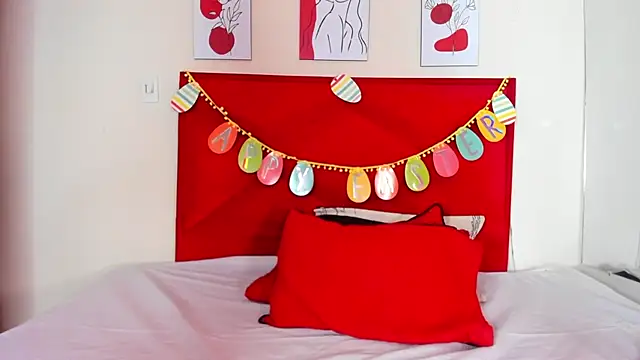 DakotaHoland online show from 04-07-26, 07:37