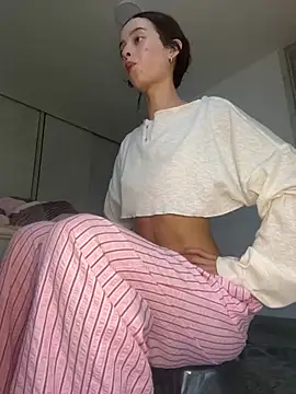 Snapshot of salome-brown chatting on 02-02-26, 11:04 salome-brown online show from 02-02-26, 11:04