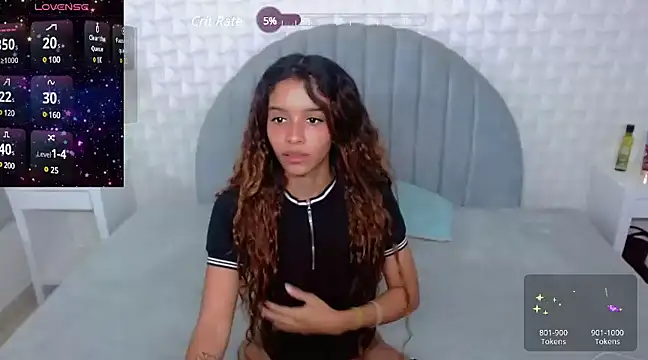 Snapshot of charlotte_0309 chatting on 01-27-25, 06:41 charlotte 0309 online show from 01-27-25, 06:41