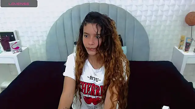 Snapshot of charlotte_0309 chatting on 02-27-25, 07:04 charlotte 0309 online show from 02-27-25, 07:04