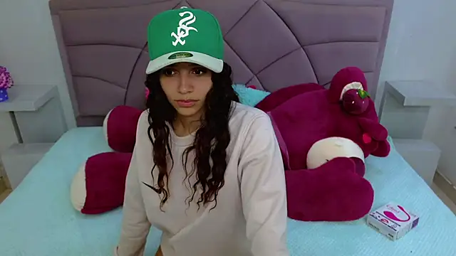 charlotte 0309 online show from 02-06-26, 05:31