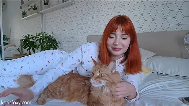 Kotis Foxy online show from 12-02-24, 01:08