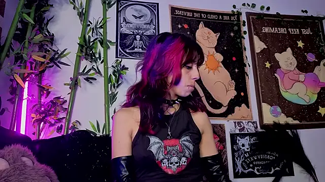 Snapshot of Nyx_nayla chatting on 04-21-26, 02:51 Nyx nayla online show from 04-21-26, 02:51