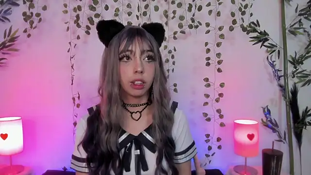 Nyx nayla online show from 03-06-25, 03:57