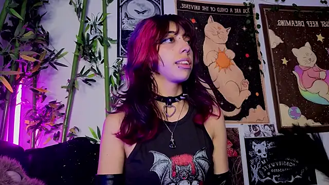 Snapshot of Nyx_nayla chatting on 04-21-26, 01:42 Nyx nayla online show from 04-21-26, 01:42