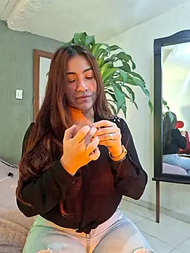 emmily d online show from 03-12-25, 04:56