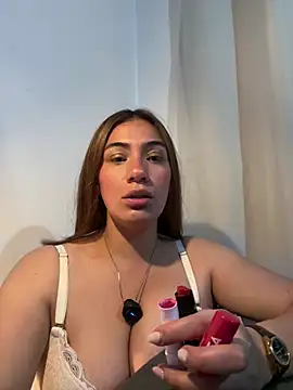 emmily d online show from 07-18-26, 07:44