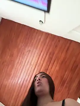 emmily d online show from 04-03-26, 06:14