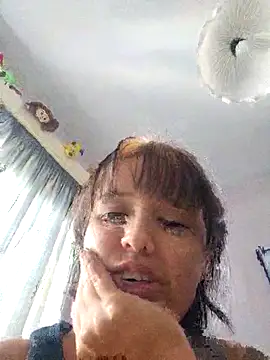 LorenRosse online show from 10-11-25, 05:52