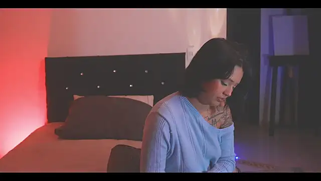 LorenRosse online show from 02-06-26, 01:23