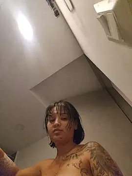 LorenRosse online show from 10-28-25, 11:25