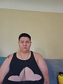 Snapshot of DevilDahm chatting on 06-06-26, 11:54 DevilDahm online show from 06-06-26, 11:54