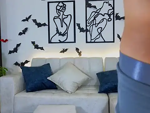 Snapshot of Deam_Broowm chatting on 10-10-25, 11:27 Deam Broowm online show from 10-10-25, 11:27