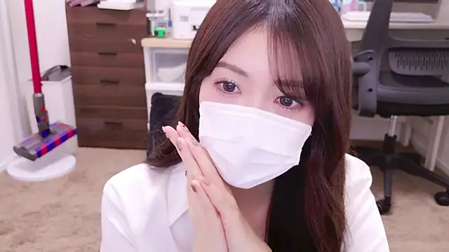 Snapshot of oxo_yuna_oxo chatting on 03-11-25, 12:28 oxo yuna oxo online show from 03-11-25, 12:28