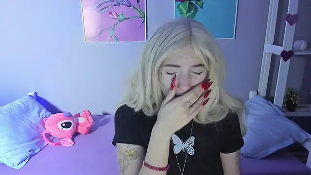 Snapshot of AnneTenet chatting on 01-17-25, 07:08 AnneTenet online show from 01-17-25, 07:08