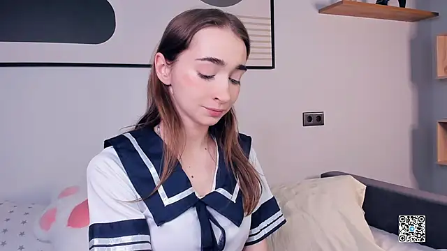 PollyBeev online show from 09-15-25, 07:42