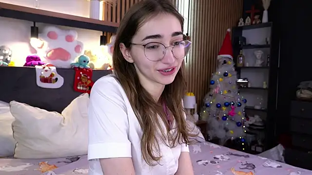 PollyBeev online show from 11-28-25, 07:19