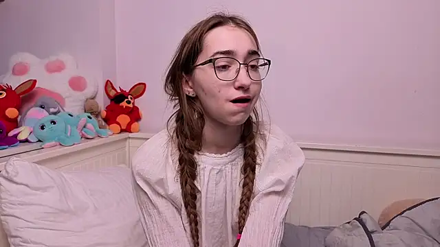 PollyBeev online show from 05-29-26, 06:41