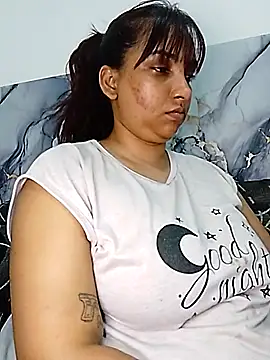 GORGEOUSLIPS online show from 11-28-25, 05:35