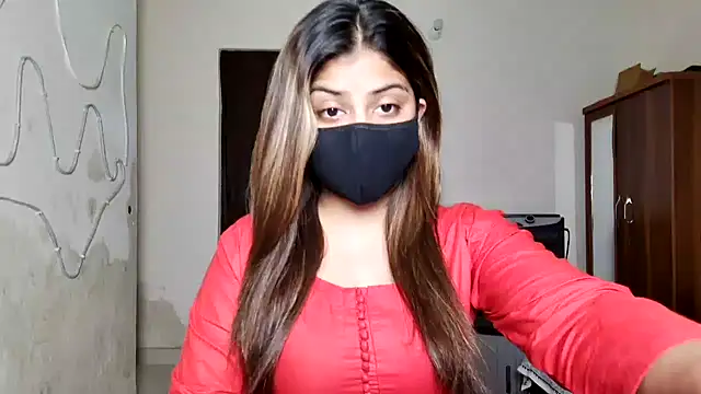 Hoty-Shivangi online show from 05-03-26, 02:42