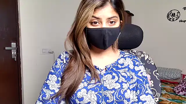 Hoty-Shivangi online show from 02-25-26, 08:36