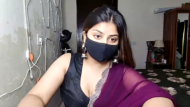 Hoty-Shivangi online show from 06-24-26, 08:28