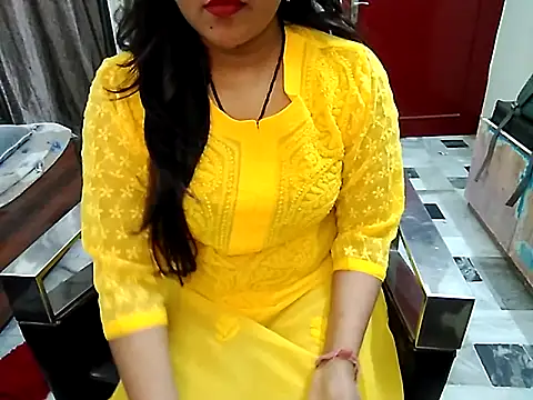 Snapshot of aarushi_sharmaa chatting on 09-12-25, 03:34 aarushi sharmaa online show from 09-12-25, 03:34