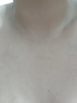 Snapshot of girldam95 chatting on 02-10-26, 05:39 girldam95 online show from 02-10-26, 05:39