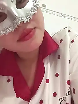 Snapshot of girldam95 chatting on 02-20-26, 05:26 girldam95 online show from 02-20-26, 05:26