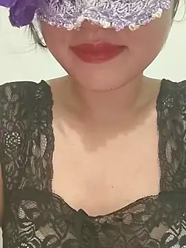 Snapshot of girldam95 chatting on 03-04-26, 02:36 girldam95 online show from 03-04-26, 02:36