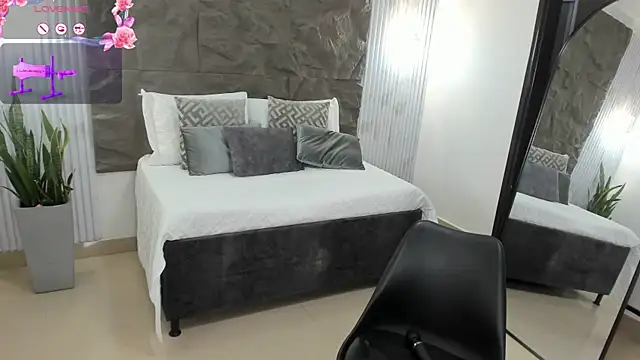 coniie jhons online show from 06-19-26, 12:00