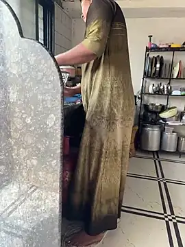 xyztopbeing online show from 12-24-24, 05:27